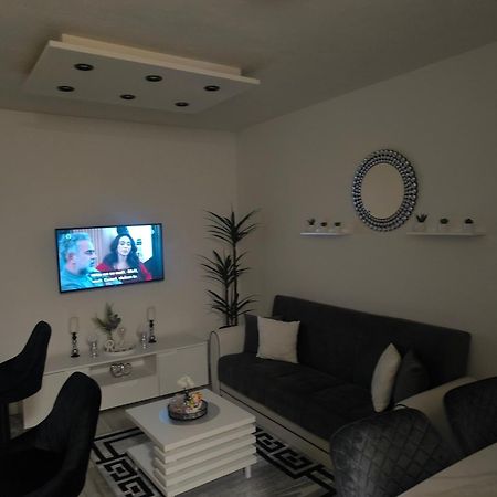 Apartman Rex Svinisce Zewnętrze zdjęcie